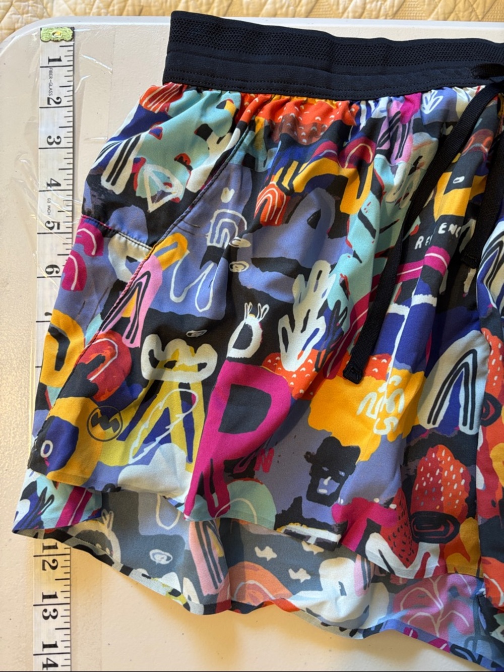 Janji Womens Running Shorts AFO Size XL Athletic Colors Pattern Fitness Training - Picture 11 of 13